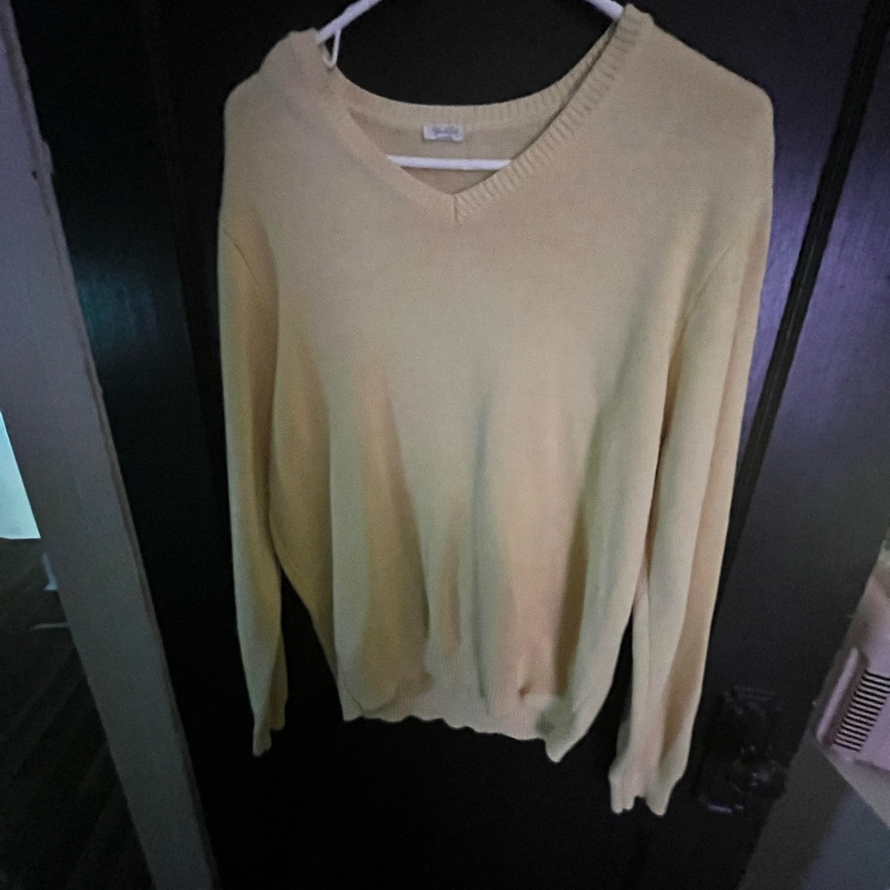 Yellow sweater! Its longer. Size large!! Not worn once